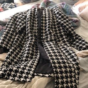 TORRID | Black and White Houndstooth Coat Size 2